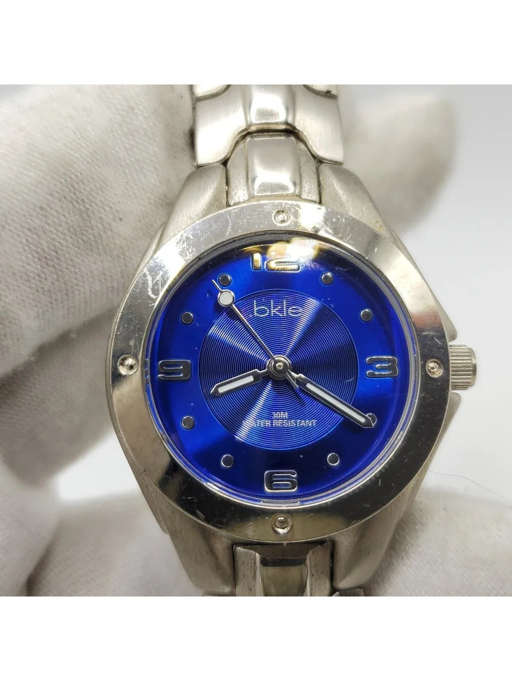 Bkle Quartz Watch Women 29mm Blue Dial Silver Tone New Battery